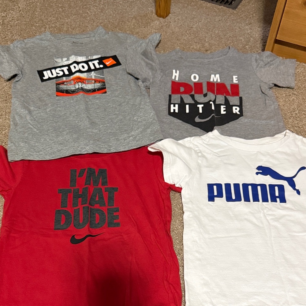 Nike Kids Short Sleeve Tee Set with Gray and Red Graphics